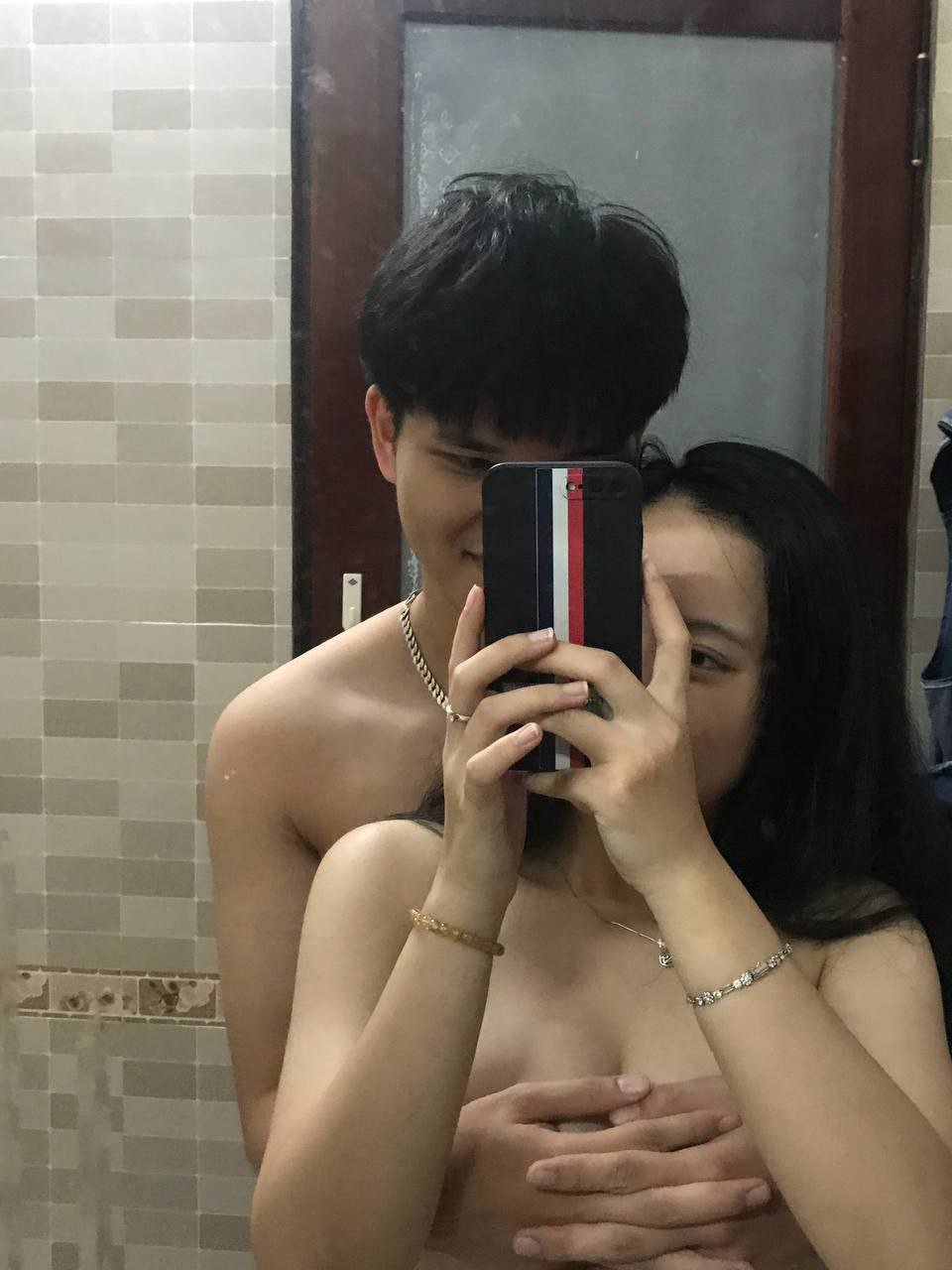 AKDL-196,AKDL-196 Hôn mặt đối mặt trong phòng khoa của ông Zhang KISS強がっているけど本当はチ○ポが欲しい…大嫌いな上司と出張先で相部屋になり濃厚接吻でキス堕ちした女子社員弥生みづき