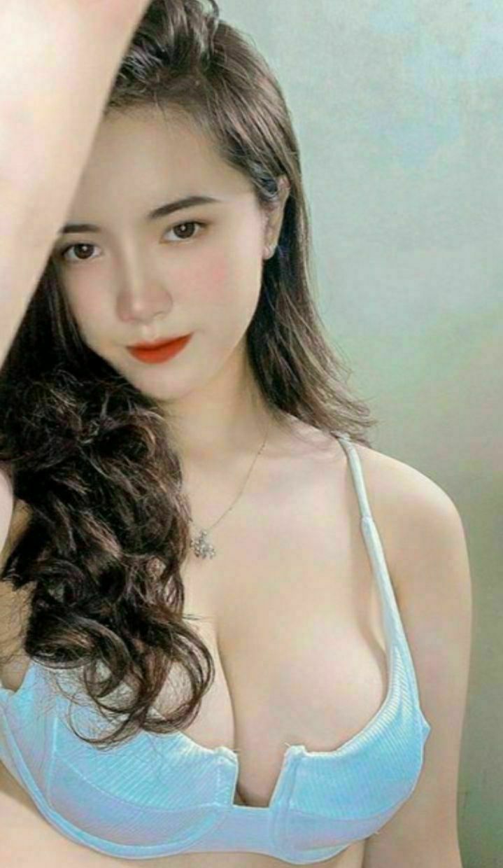 Vẻ đẹp đồng đều được thể hiện bởi hai người đàn ông